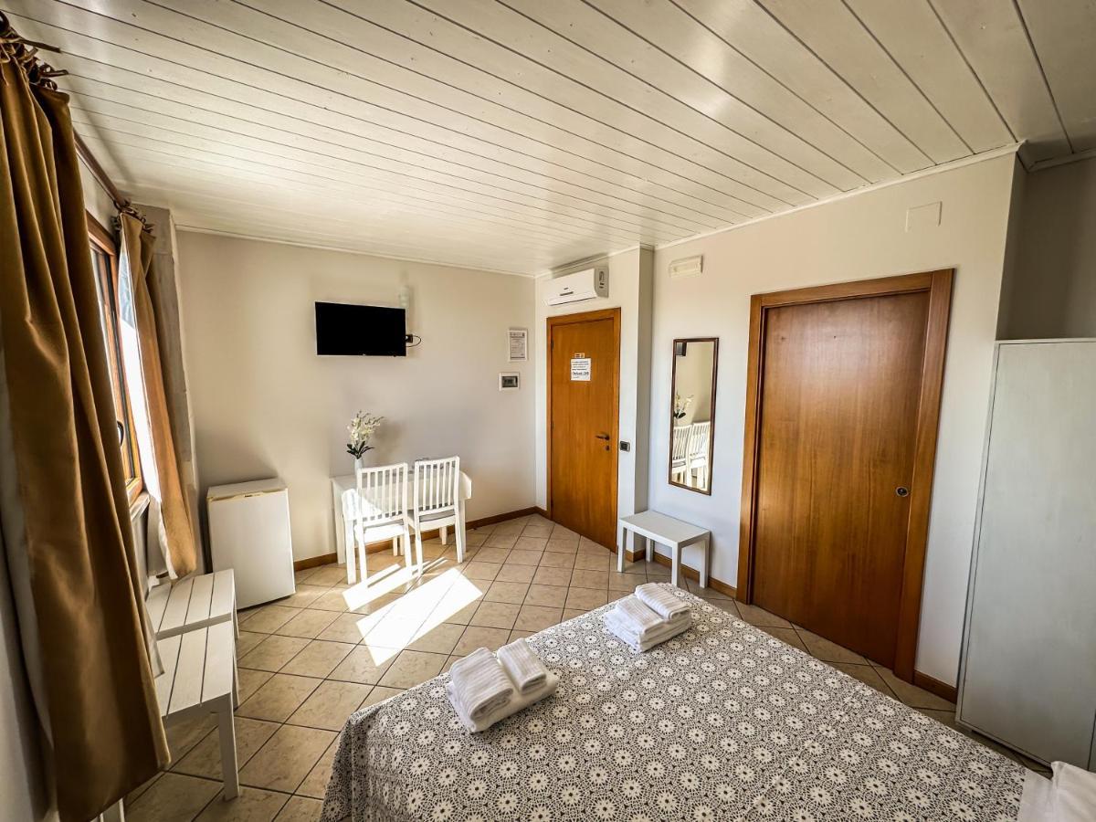 B&B Il Leccio อัลเบโรเบลโล ภายนอก รูปภาพ