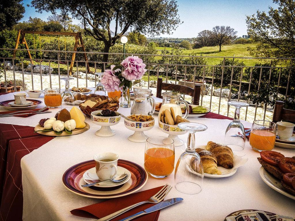 B&B Il Leccio อัลเบโรเบลโล ภายนอก รูปภาพ